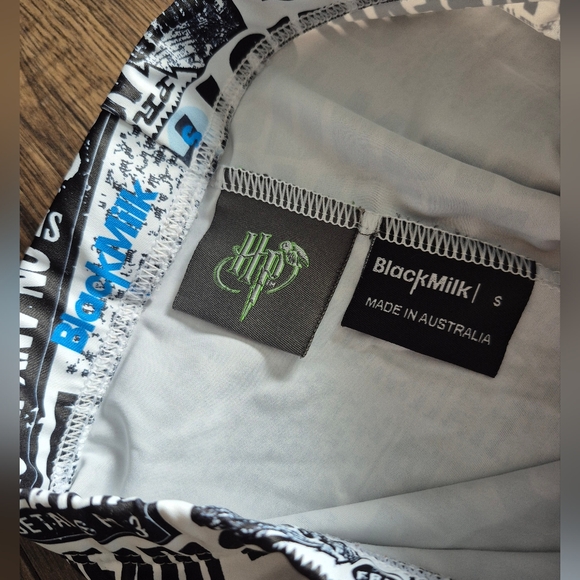 Blackmilk Daily Prophet Harry Potter leggings size small - Picture 4 of 4
